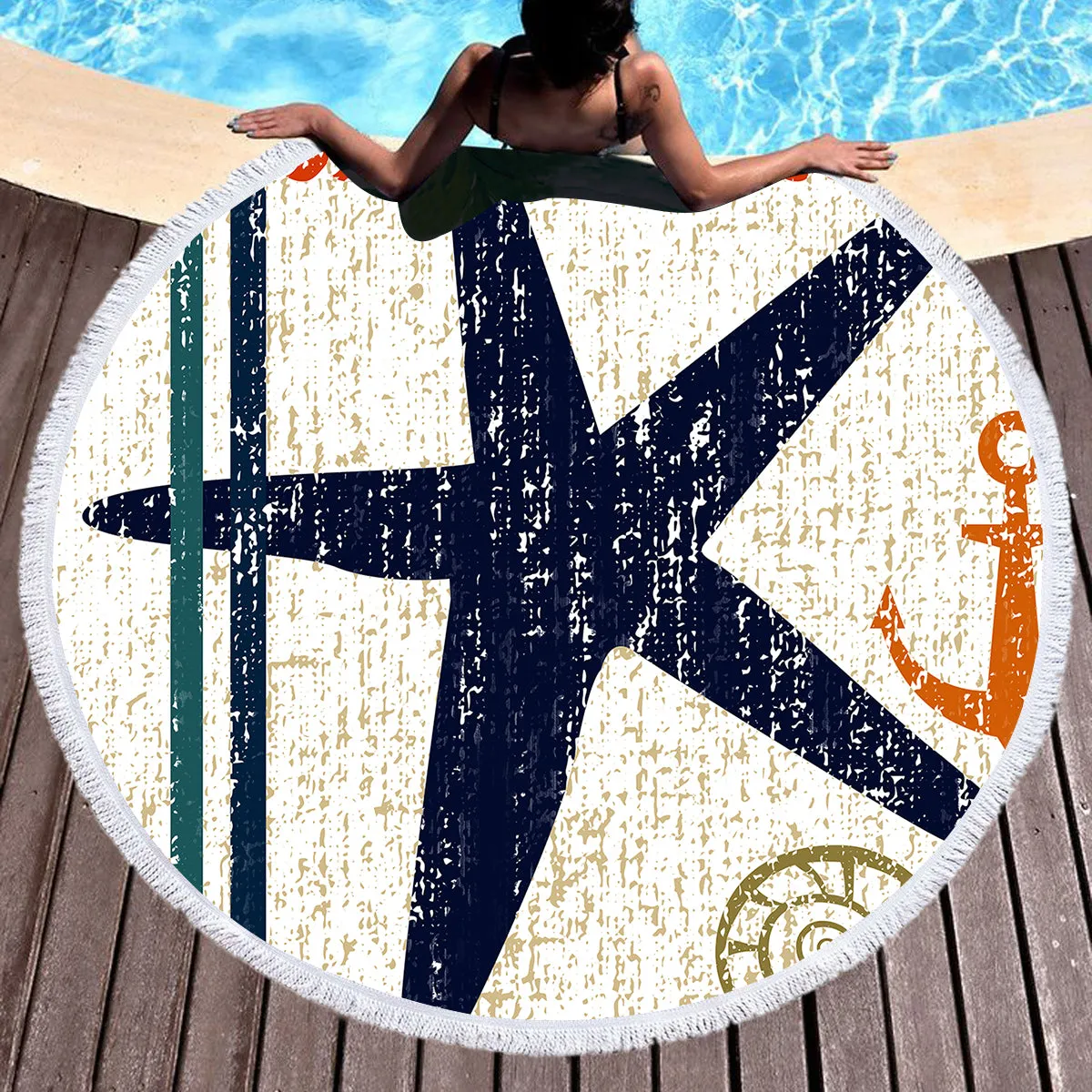 Beachy Starfish Round Beach Towel