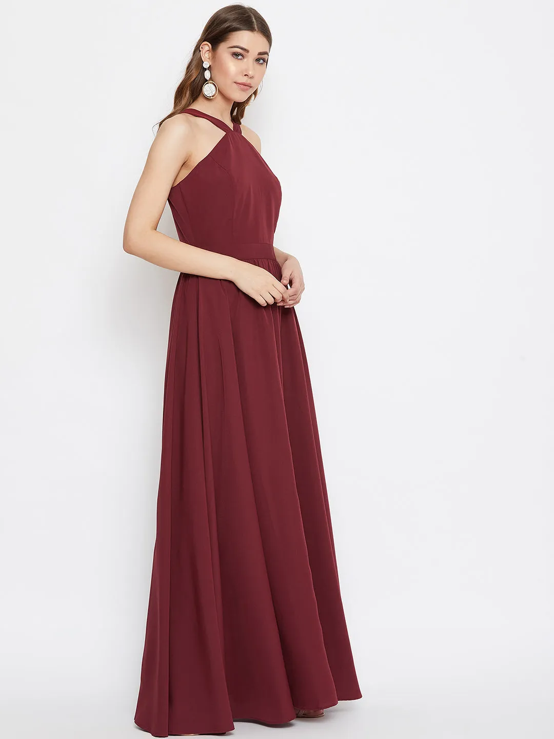 Berrylush Women Solid Maroon Halter Neck Flared Maxi Dress