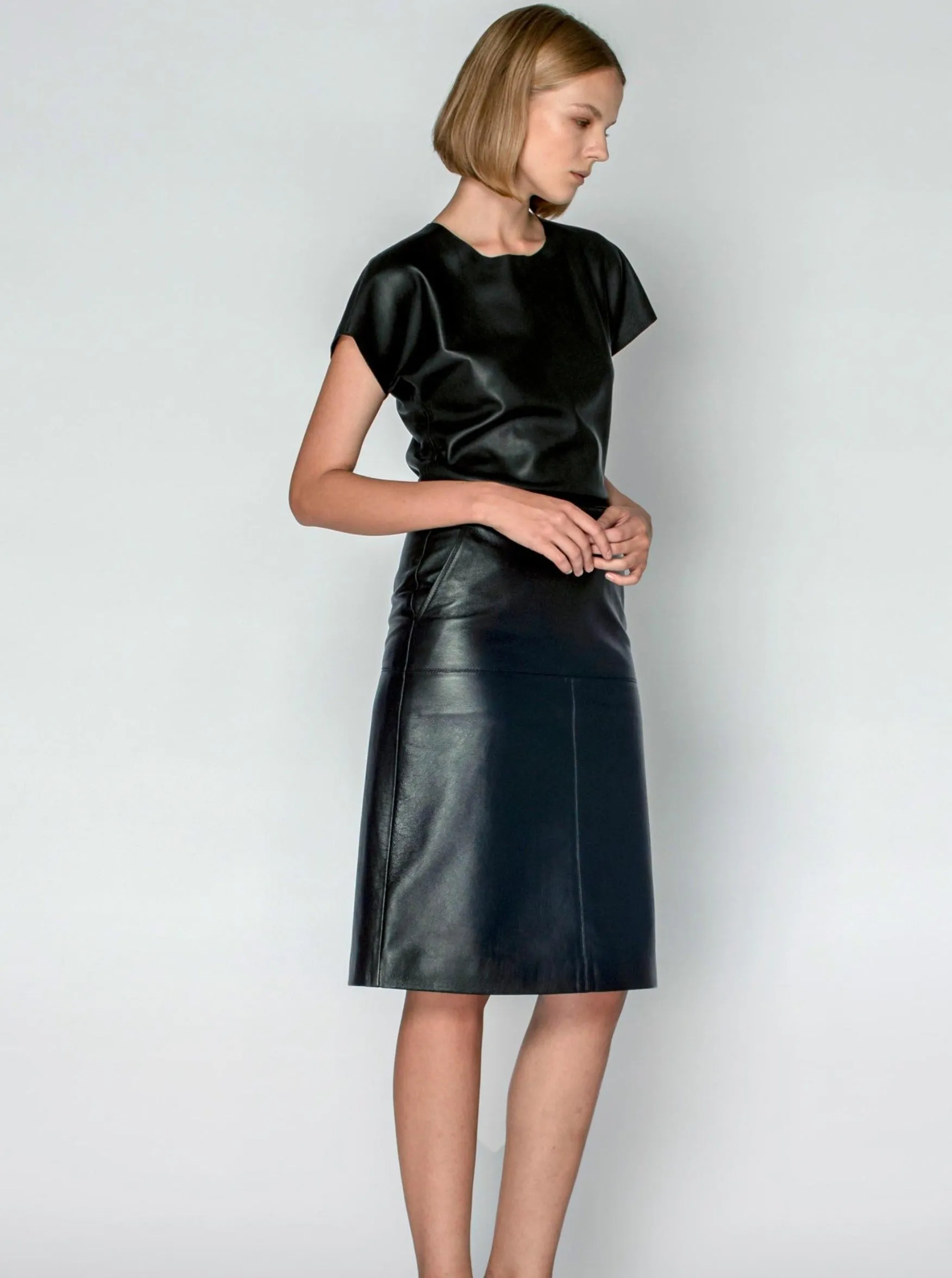 CLEO LEATHER MIDI SKIRT - BLACK