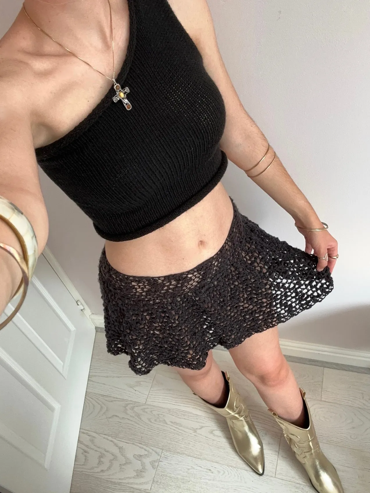 Handmade lace crochet rara skirt in black