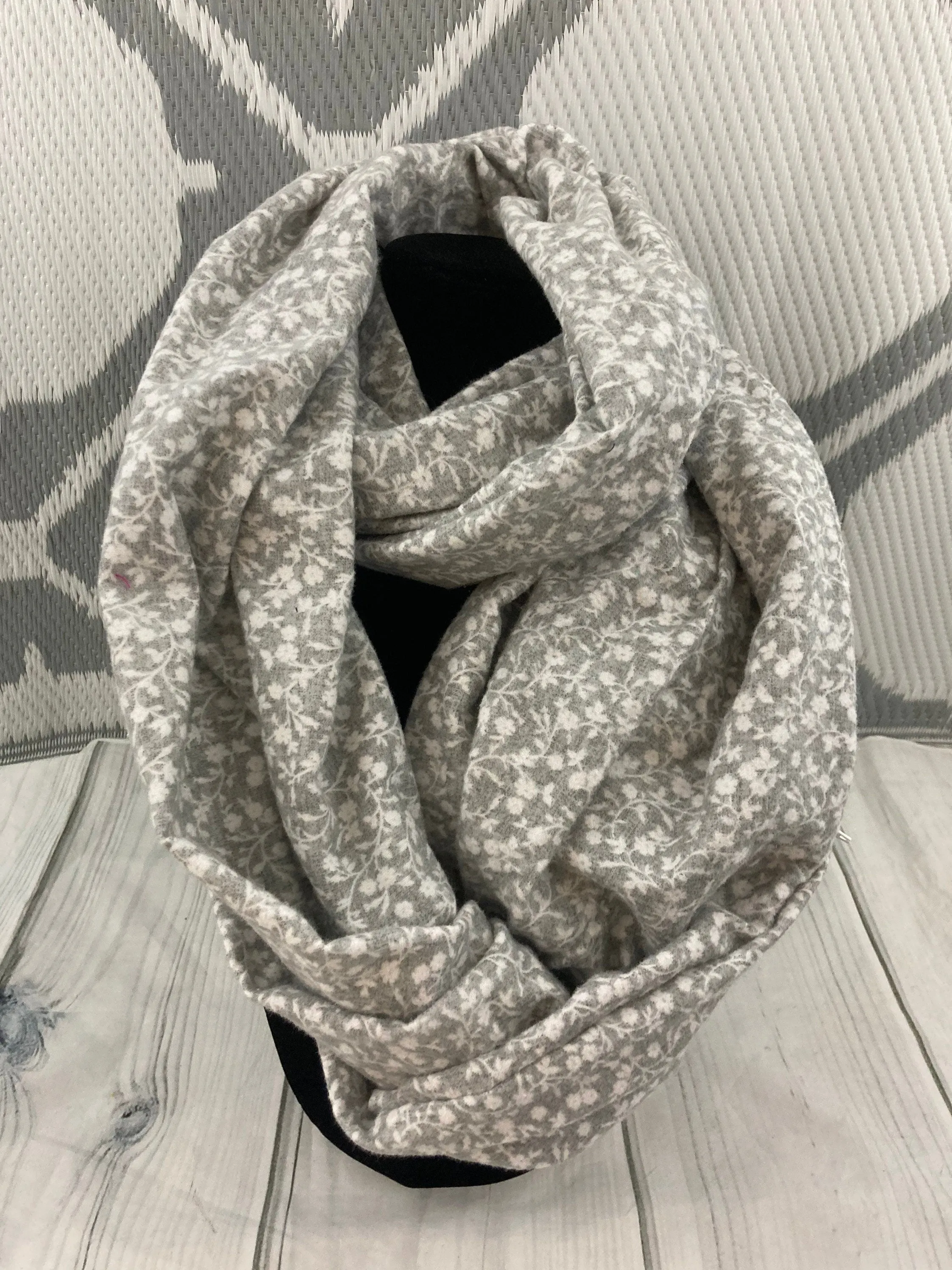 Infinity Scarf with Hidden Zipper Pocket.Gray Floral flannel.