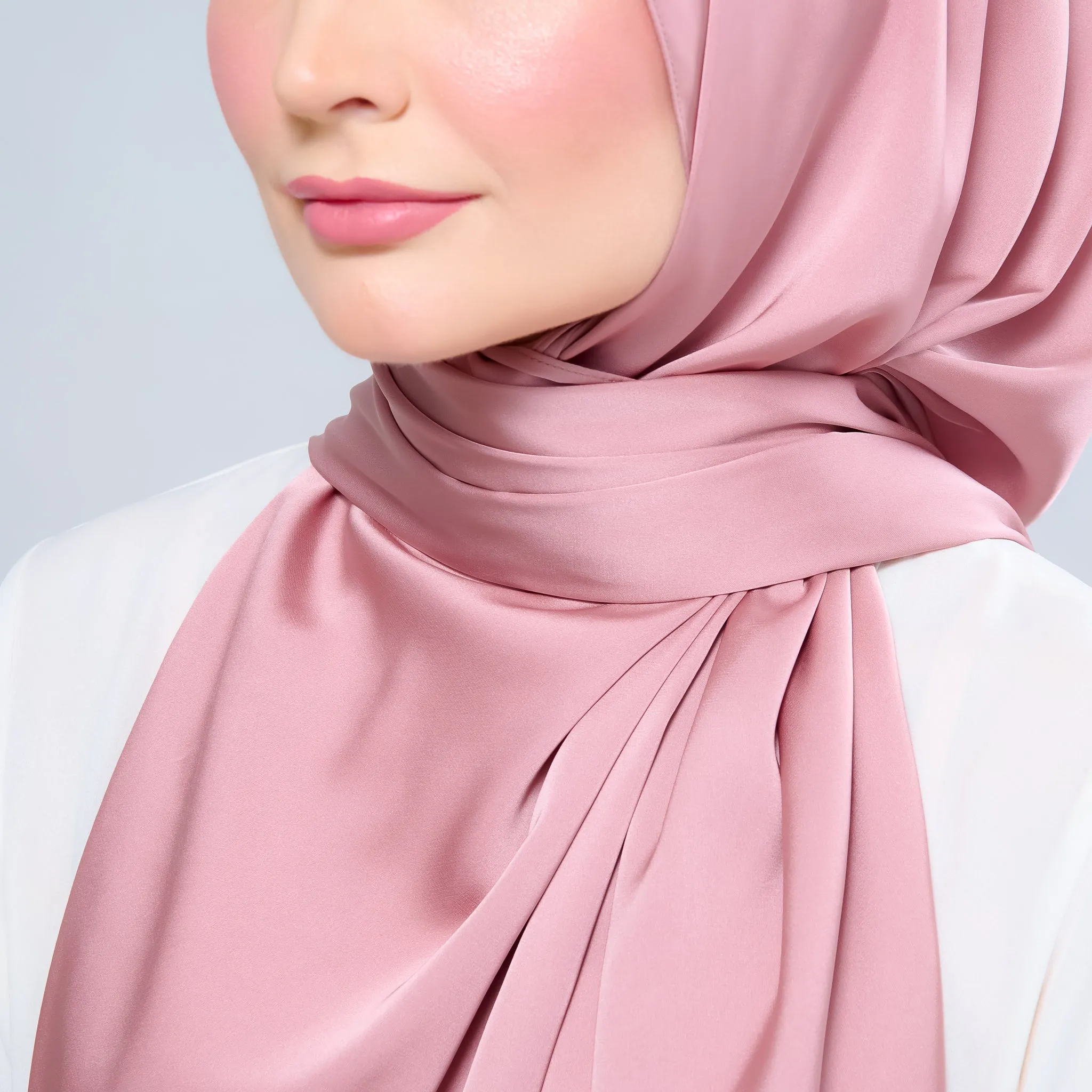 Instant Tag n' Go Shawl  | Satin Silk in Dusty Pink