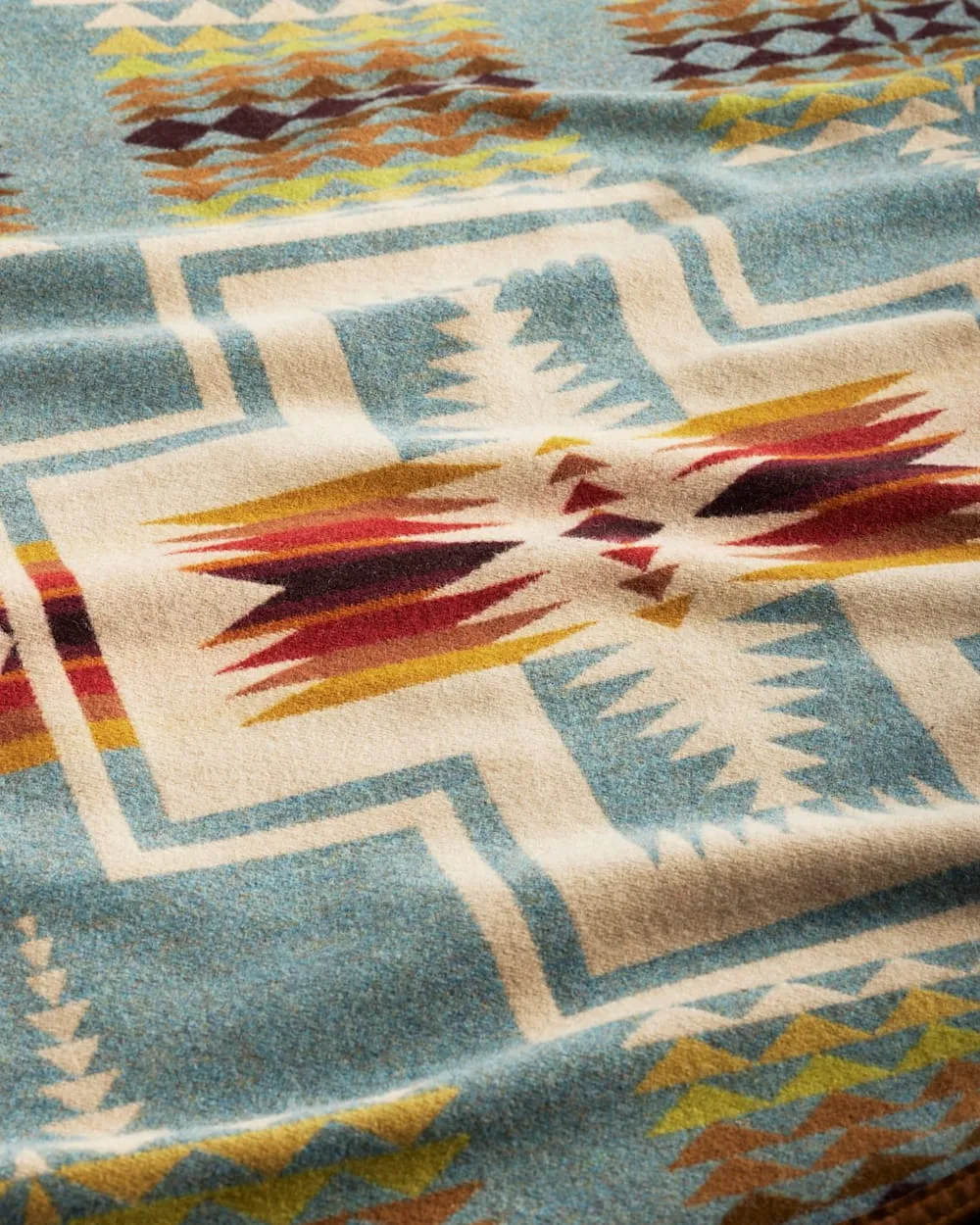 PENDLETON HARDING JACQUARD BLANKET- QUEEN