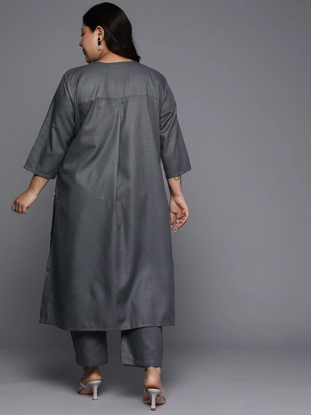 Varanga Women Plus Size Grey Solid A-Line Kurta Paired With Tonal Bottom