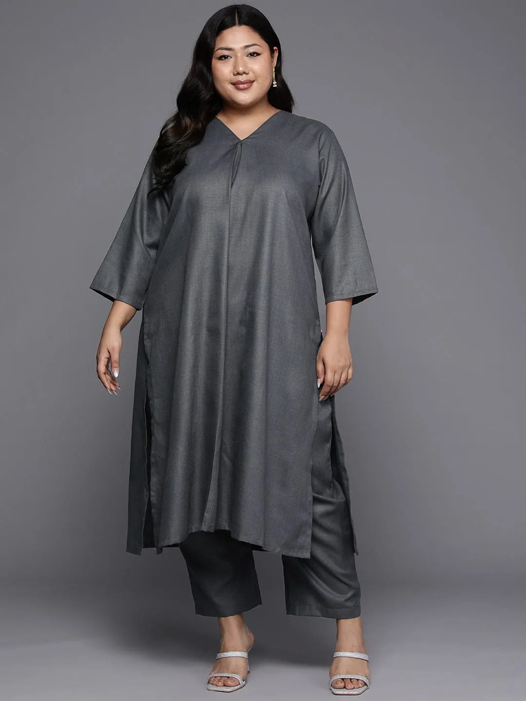 Varanga Women Plus Size Grey Solid A-Line Kurta Paired With Tonal Bottom