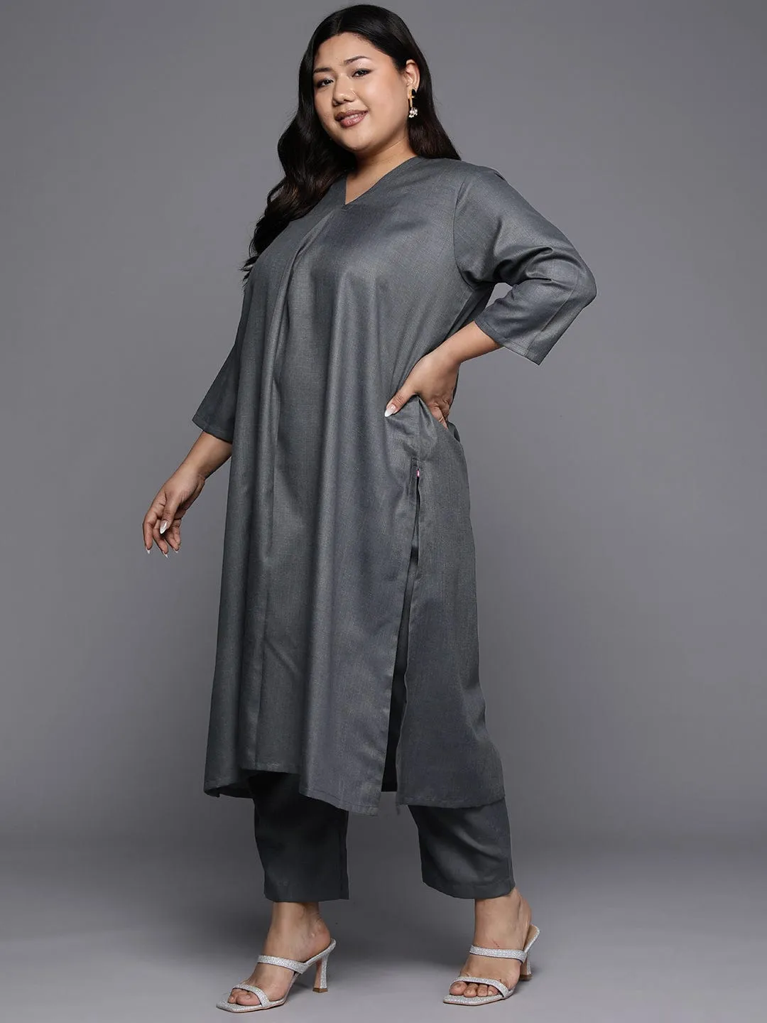 Varanga Women Plus Size Grey Solid A-Line Kurta Paired With Tonal Bottom