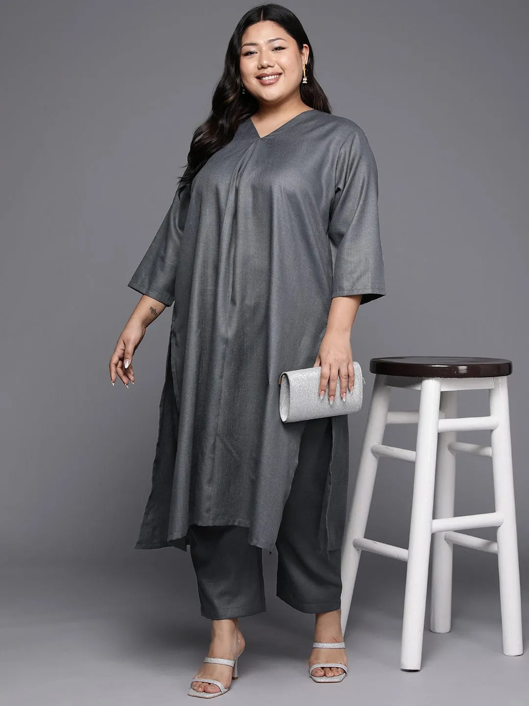 Varanga Women Plus Size Grey Solid A-Line Kurta Paired With Tonal Bottom